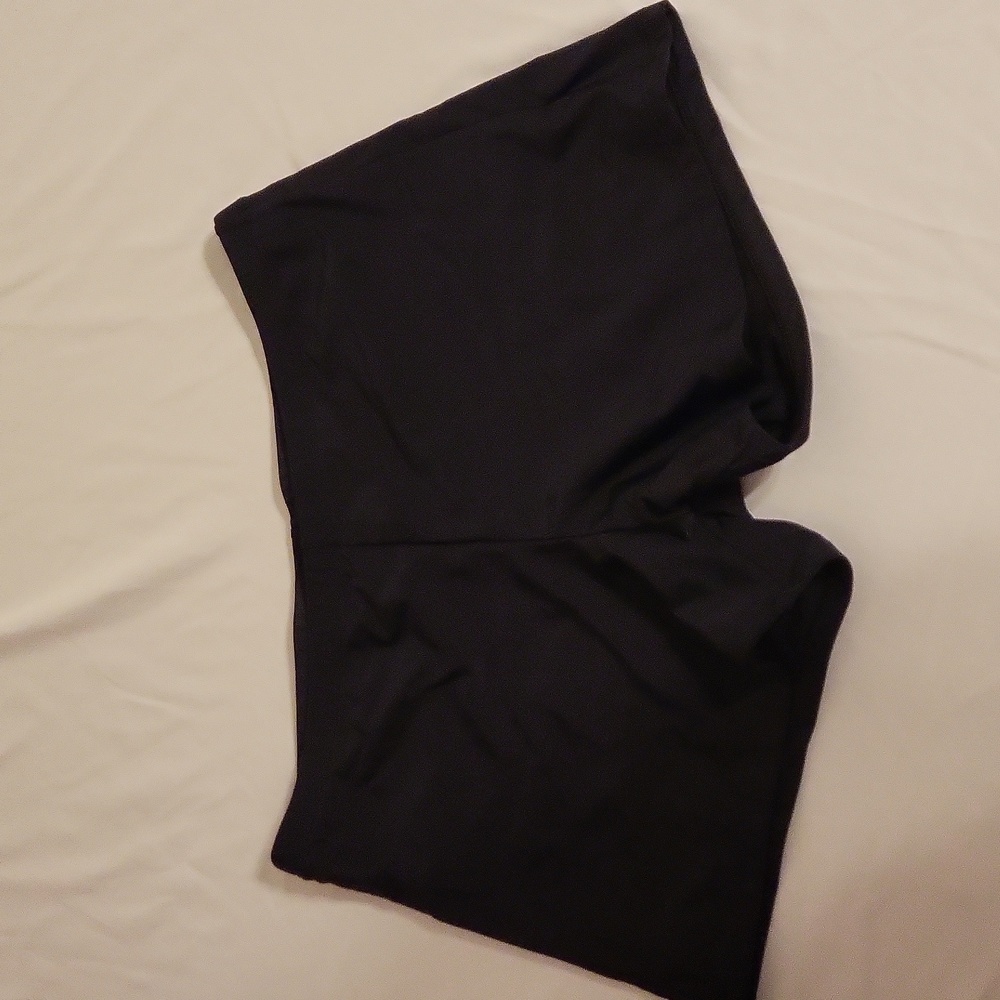 XL black swim shorts